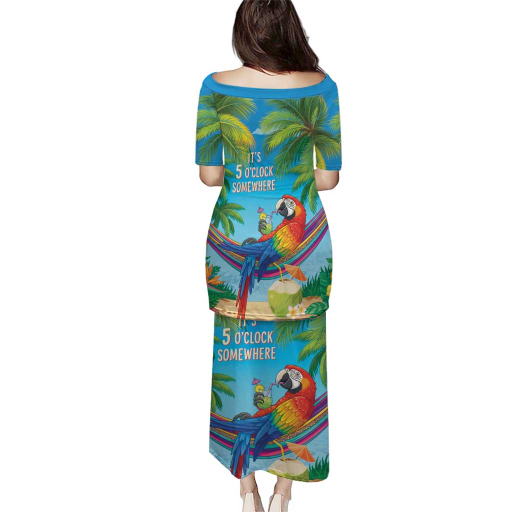 5 Oclock Somewhere Puletasi Hawaii Parrots Cocktail Summer Beach Vibe - Polynesian Pride