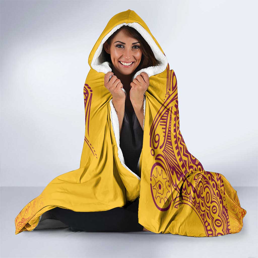 Queensland Papua New Guinea Custom Hooded Blanket All Gold Pacific PNG Tribal Style