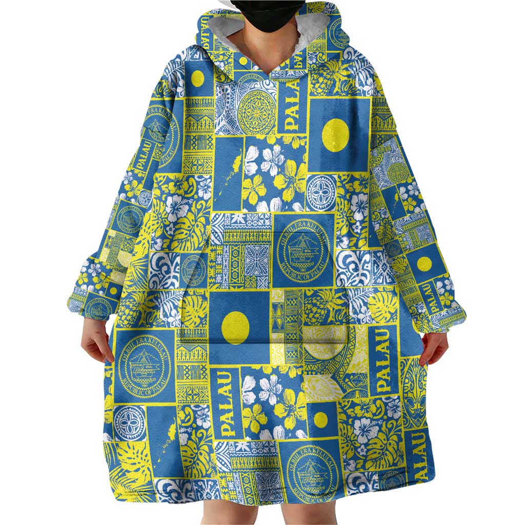 Palau Ungil Kurismas Wearable Blanket Hoodie Pacific Patchwork Xmas Vibes - Polynesian Pride