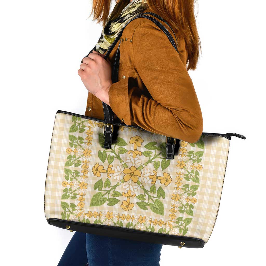 Squares Puakenikeni and Kalo Leather Tote Bag Beige Palaka Hawaiian Quilt Pattern - Polynesian Pride