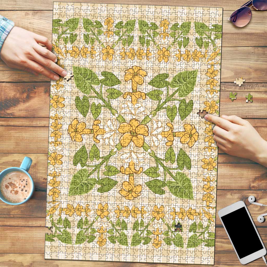 Squares Puakenikeni and Kalo Puzzle Beige Palaka Hawaiian Quilt Pattern - Polynesian Pride