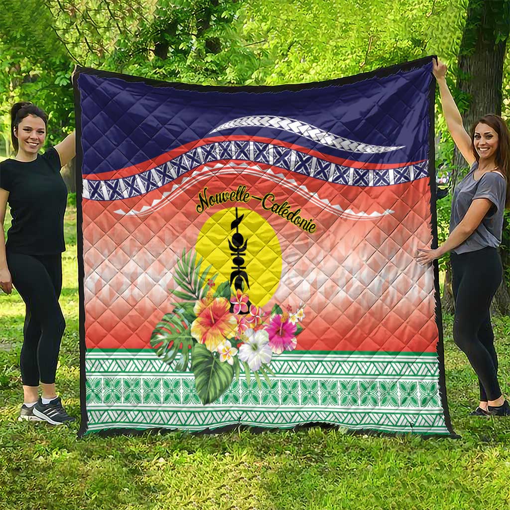New Caledonia Nautilus Shell Quilt Polynesian Tropical Flowers LT9 - Polynesian Pride