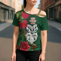 Maori Wheku Meri Kirihimete Personalised Cross Shoulder Shirt All Green Indigenous Maori Motif - Polynesian Pride