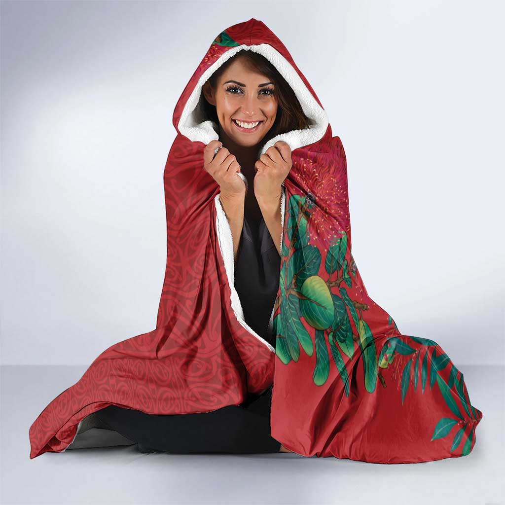 Maori Wheku Meri Kirihimete Personalised Hooded Blanket All Red Indigenous Maori Motif - Polynesian Pride
