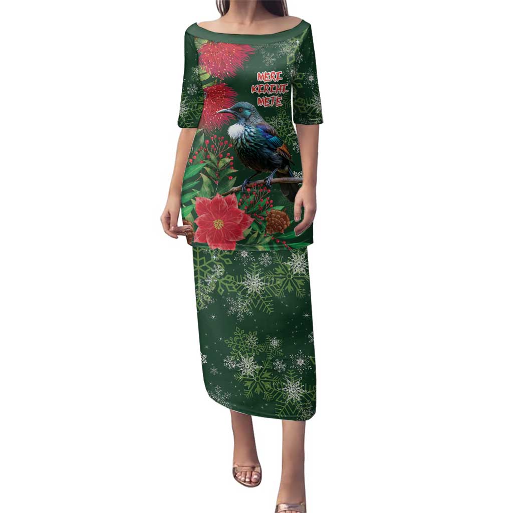 Tui Meri Kirihimete Personalised Family Matching Puletasi and Hawaiian Shirt Pohutukawa Flowers Green Motif - Polynesian Pride