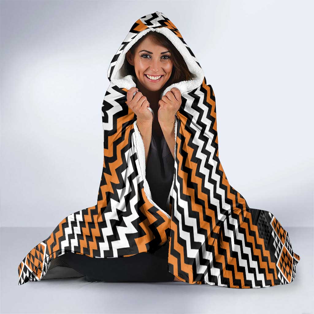 Personalised Aotearoa Niho Taniwha Motif Hooded Blanket Gold Style