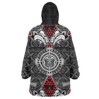 Black Aotearoa Tanilo Motif Wearable Blanket Hoodie Vintage Maori New Zealand Tribal Art Pattern