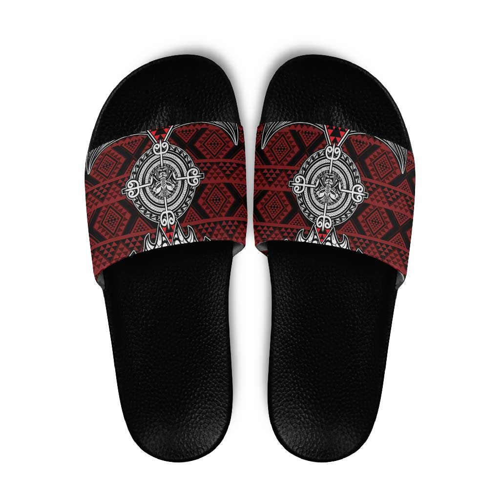 Red Aotearoa Taniko Motif Slide Sandals Vintage Maori New Zealand Tribal Art Pattern - Polynesian Pride
