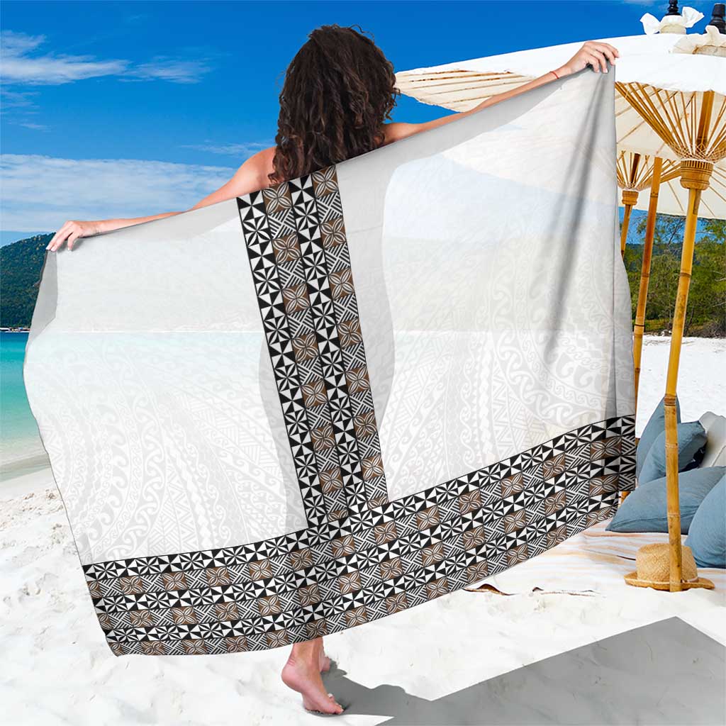 Light Gray Tongan Polynesian Tribal Sarong LT9 One Size 44 x 66 inches White - Polynesian Pride