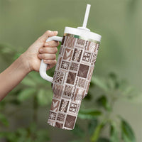 Vintage Aloha Block Quilt Tumbler With Handle Beige Inspired Lei Motifs - Polynesian Pride