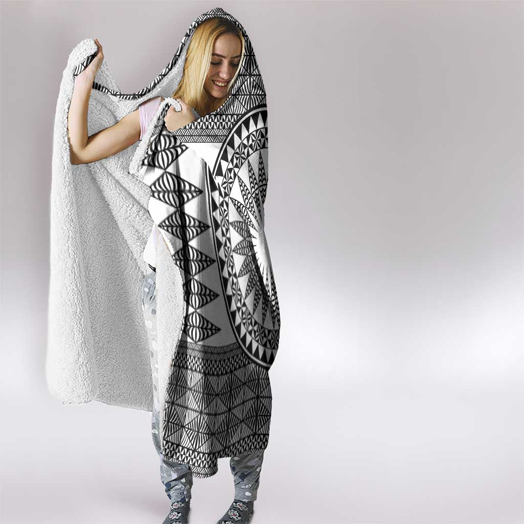All White Tonga Malo e lelei Hooded Blanket Vintage Ngatu Tribal Pattern - Polynesian Pride