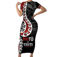 Honour The Treaty New Zealand Family Matching Short Sleeve Bodycon Dress and Hawaiian Shirt Toitu Te Tiriti Ake!Ake!Ake! LT9 Mom's Dress Black - Polynesian Pride