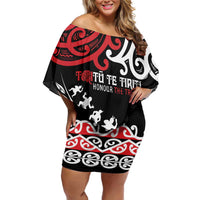 Honour The Treaty New Zealand Personalised Family Matching Off Shoulder Short Dress and Hawaiian Shirt Toitu Te Tiriti Half Fern with Haka dance LT9 Mom's Dress Black - Polynesian Pride