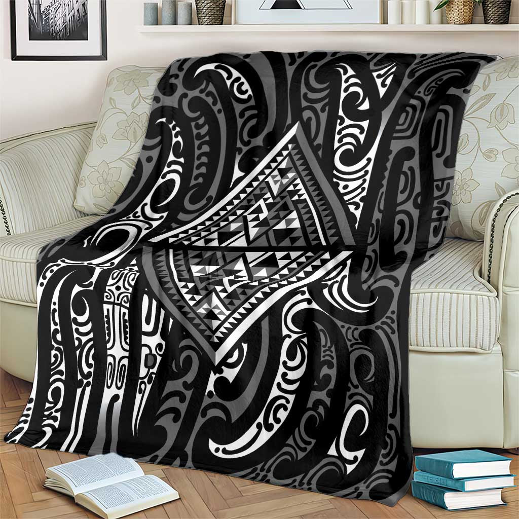 New Zealand Maori Taniko Blanket Black Kowhaiwhai Puhoro