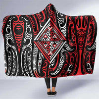 New Zealand Maori Taniko Hooded Blanket Red Kowhaiwhai Puhoro