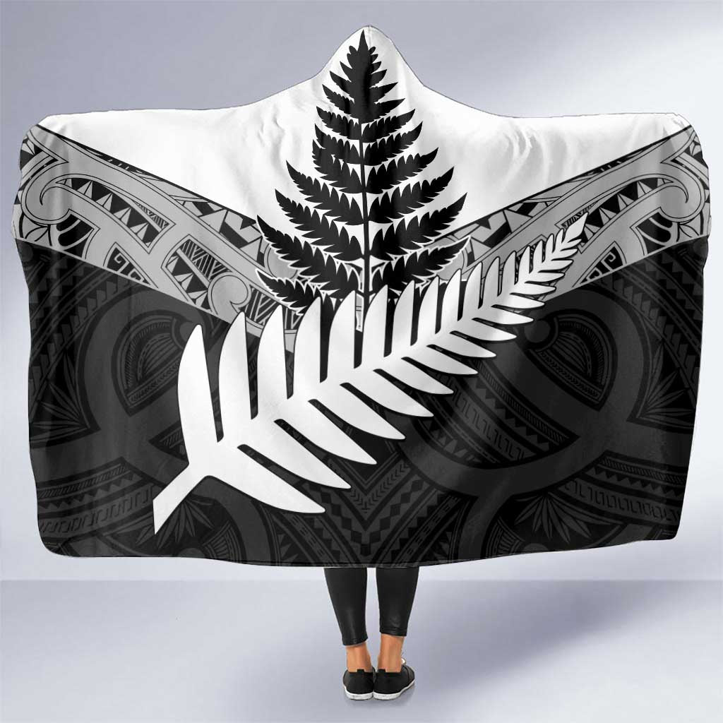 New Zealand Silver Fern Hooded Blanket Maori Koru Mixed Taniko Pattern