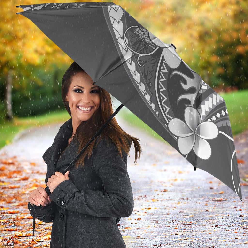 Samoa Siapo Tribal Pattern Umbrella Light Gray Polynesian Plumeria Tapa Motif