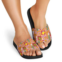 Niue Monuina e Kilisimasi Slide Sandals Pacific Patchwork Xmas Vibes - Polynesian Pride