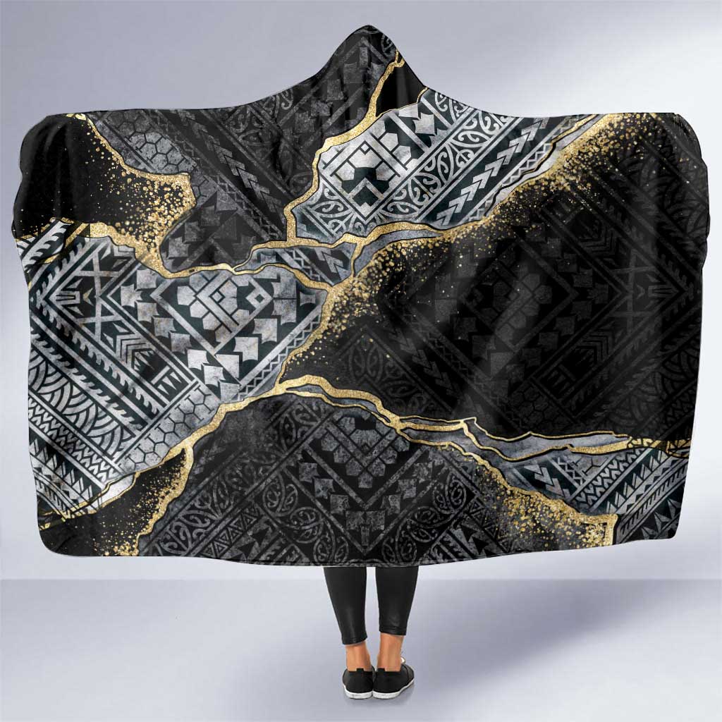 Polynesian Tribal Tattoo Hooded Blanket Dark Marble Pattern