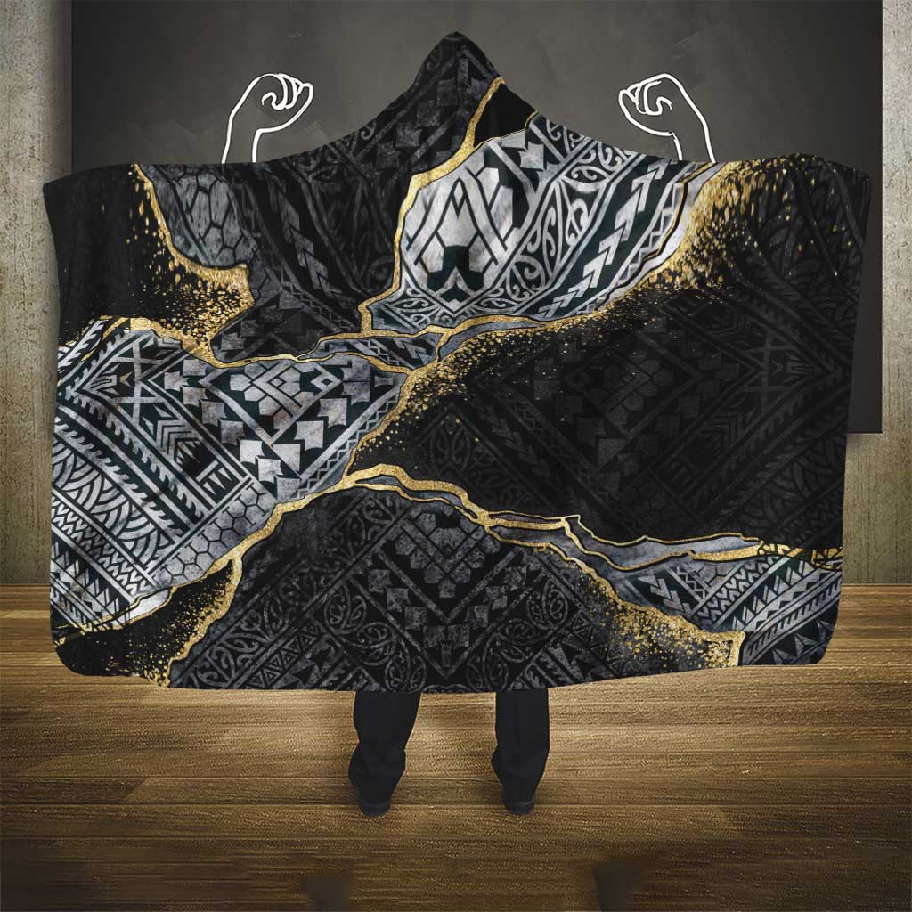 Polynesian Tribal Tattoo Hooded Blanket Dark Marble Pattern