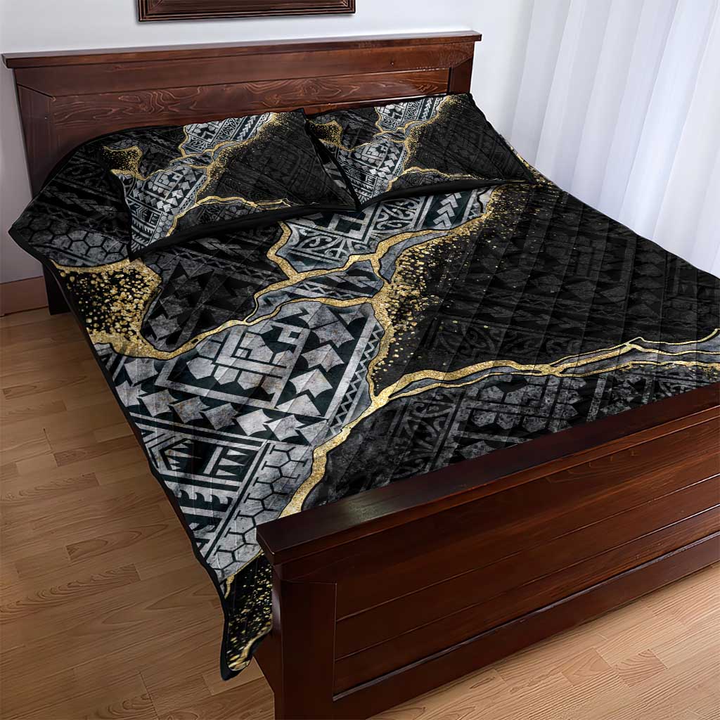 Polynesian Tribal Tattoo Quilt Bed Set Dark Marble Pattern