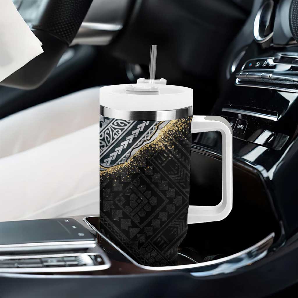 Polynesian Tribal Tattoo Tumbler With Handle Dark Marble Pattern
