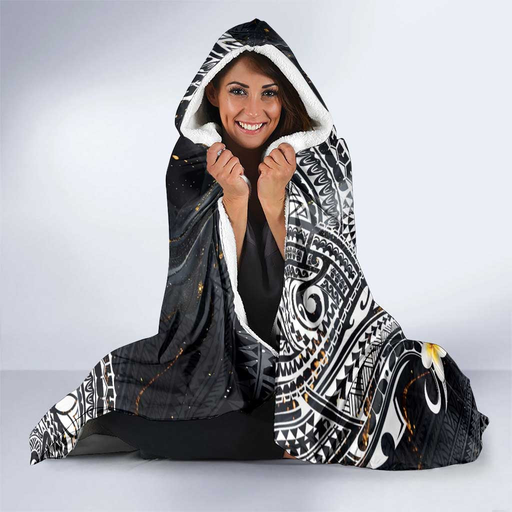 Polynesian Tribal Tattoo Hooded Blanket Plumeria Black Gold Marble Pattern