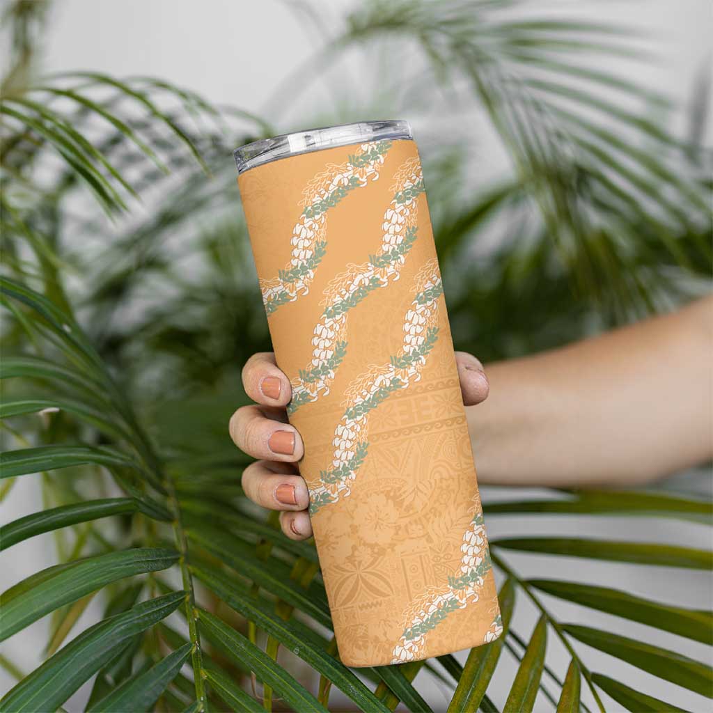 Aloha Pakalana and Puakenikeni Lei Skinny Tumbler Gold Hawaiian Pattern