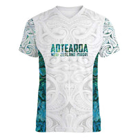 Custom New Zealand Aotearoa Women V-Neck T-Shirt Green Maori Paua Shell Indigenous LT9 Female Green - Polynesian Pride