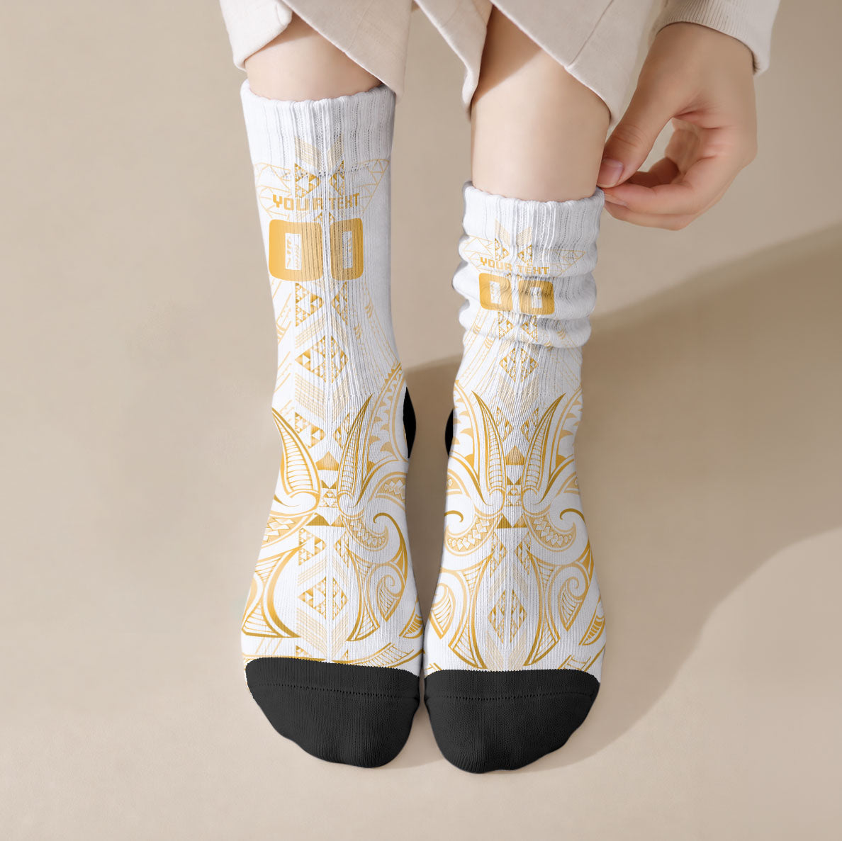 Maori Rugby Custom Ngaru Mangopare Crew Socks Koura Niho Taniwha Motif LT9 Crew Socks Gold - Polynesian Pride