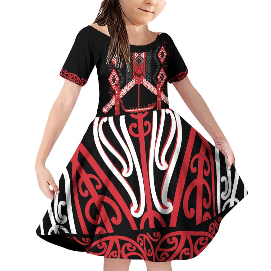 Toitu Te Tiriti Waitangi Family Matching Off Shoulder Short Dress and Hawaiian Shirt Black Wharenui House LT9 Daughter's Dress Black - Polynesian Pride