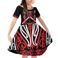 Toitu Te Tiriti Waitangi Family Matching Off Shoulder Short Dress and Hawaiian Shirt Black Wharenui House LT9 Daughter's Dress Black - Polynesian Pride