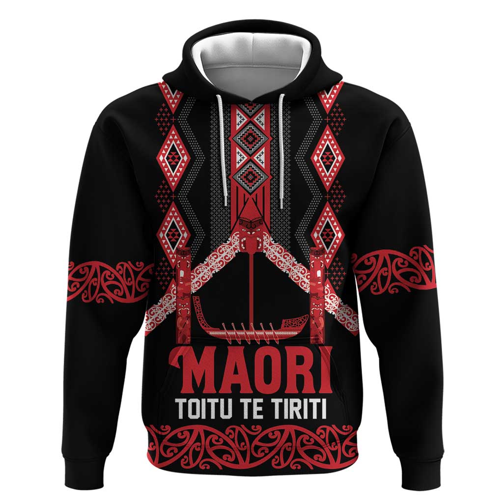Toitu Te Tiriti Waitangi Hoodie Black Wharenui House - Polynesian Pride