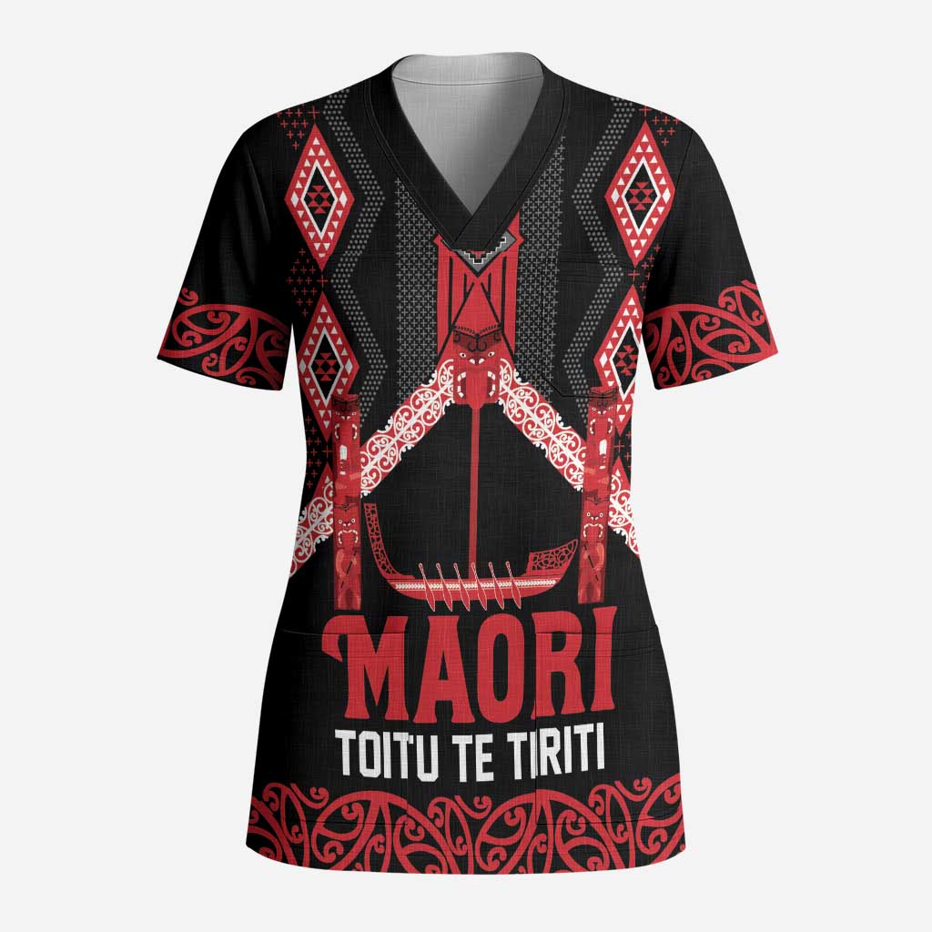 Toitu Te Tiriti Waitangi Scrub Top Black Wharenui House - Polynesian Pride