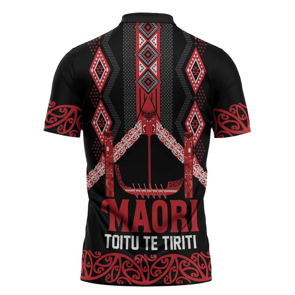 Toitu Te Tiriti Waitangi Zipper Polo Shirt Black Wharenui House LT9 - Polynesian Pride