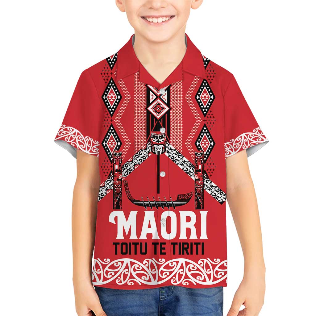 Toitu Te Tiriti Waitangi Family Matching Off Shoulder Short Dress and Hawaiian Shirt Red Wharenui House LT9 Son's Shirt Red - Polynesian Pride
