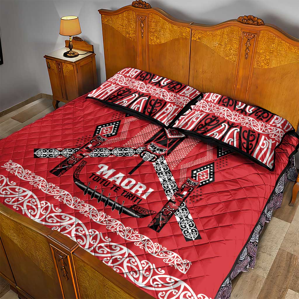 Toitu Te Tiriti Waitangi Quilt Bed Set Red Wharenui House - Polynesian Pride