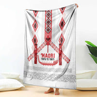 Toitu Te Tiriti Waitangi Blanket White Wharenui House LT9 - Polynesian Pride