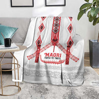 Toitu Te Tiriti Waitangi Blanket White Wharenui House LT9 - Polynesian Pride