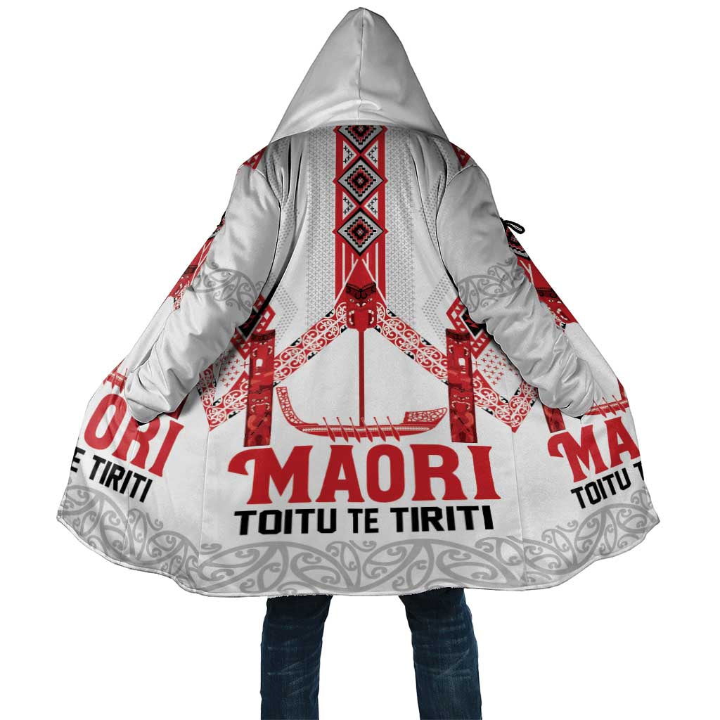 Toitu Te Tiriti Waitangi Cloak White Wharenui House - Polynesian Pride