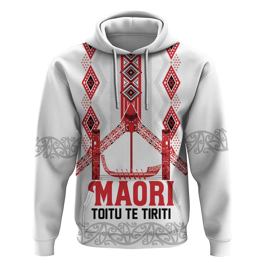 Toitu Te Tiriti Waitangi Hoodie White Wharenui House - Polynesian Pride