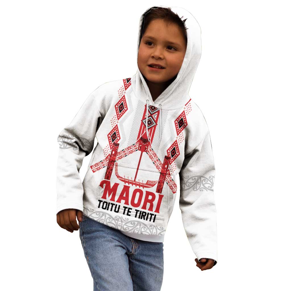 Toitu Te Tiriti Waitangi Kid Hoodie White Wharenui House LT9 - Polynesian Pride