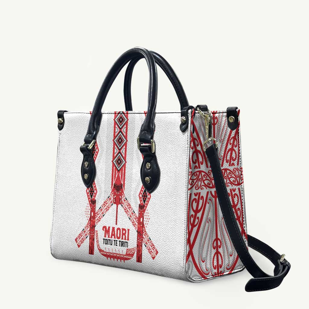 Toitu Te Tiriti Waitangi Leather Bag White Wharenui House - Polynesian Pride