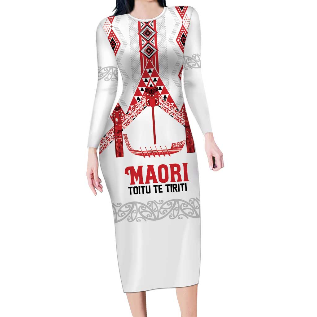 Toitu Te Tiriti Waitangi Long Sleeve Bodycon Dress White Wharenui House LT9 Long Dress white - Polynesian Pride