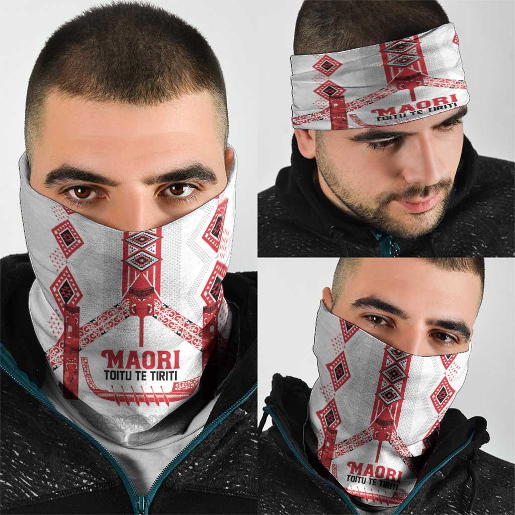 Toitu Te Tiriti Waitangi Neck Gaiter White Wharenui House LT9 - Polynesian Pride