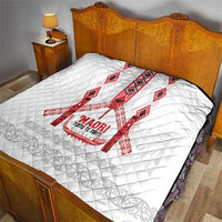 Toitu Te Tiriti Waitangi Quilt White Wharenui House LT9 - Polynesian Pride