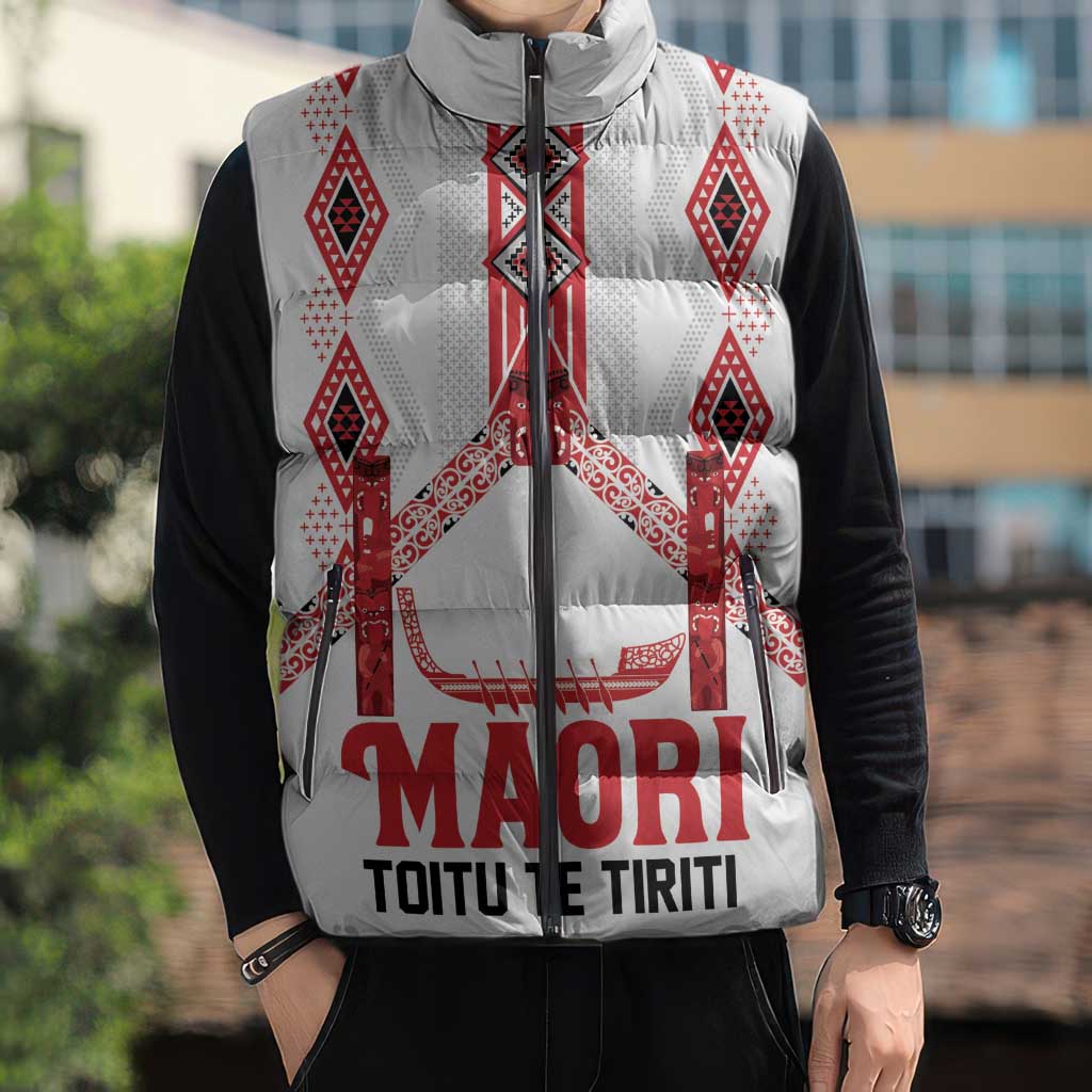 Toitu Te Tiriti Waitangi Sleeveless Puffer Jacket White Wharenui House LT9 - Polynesian Pride