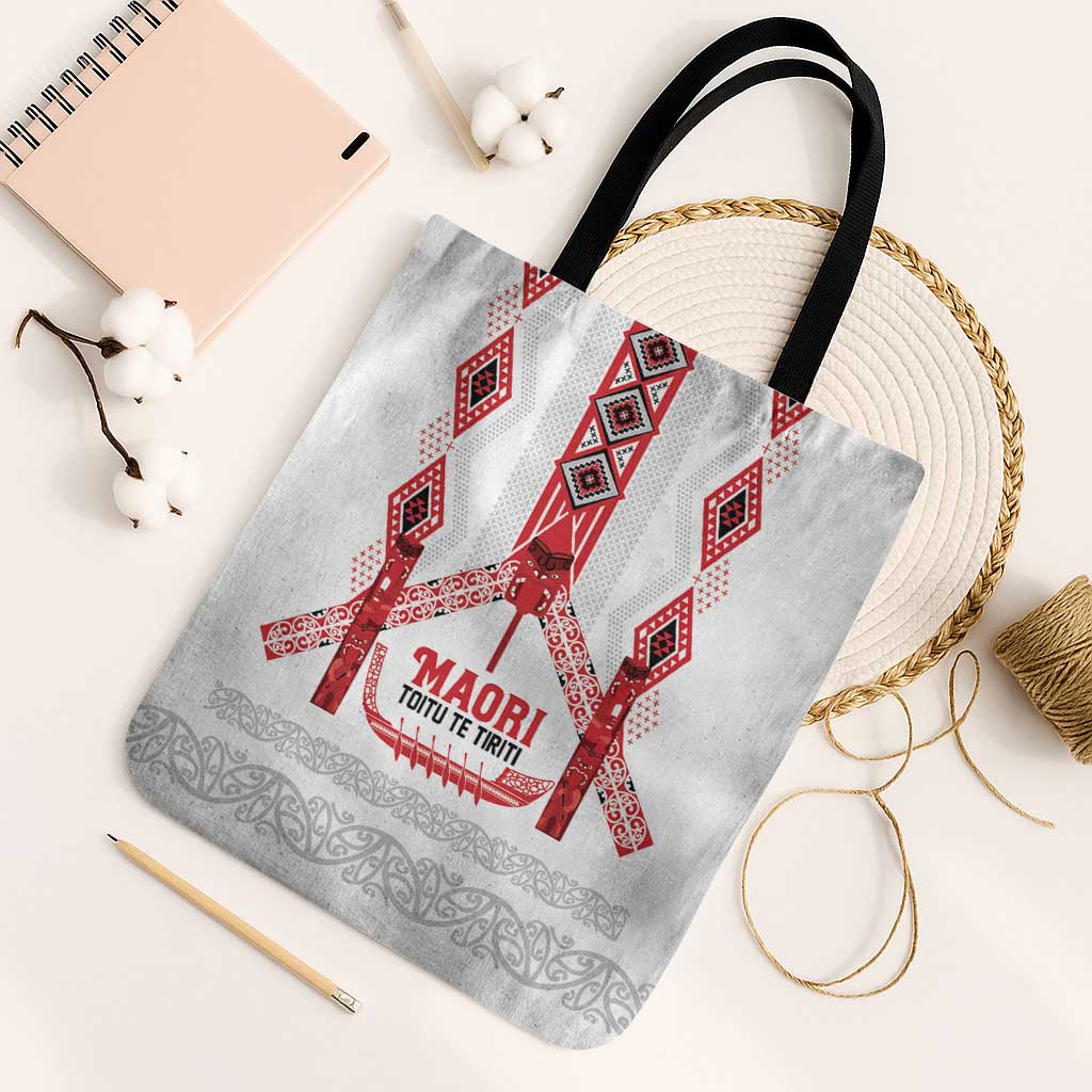 Toitu Te Tiriti Waitangi Tote Bag White Wharenui House - Polynesian Pride
