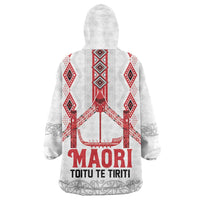 Toitu Te Tiriti Waitangi Wearable Blanket Hoodie White Wharenui House LT9 - Polynesian Pride