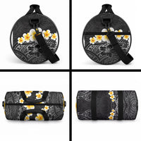Black Tropical Plumeria With Galaxy Polynesian Art Duffle Bag
